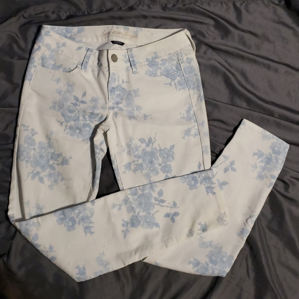 Floral print American Eagle Jeans size 4